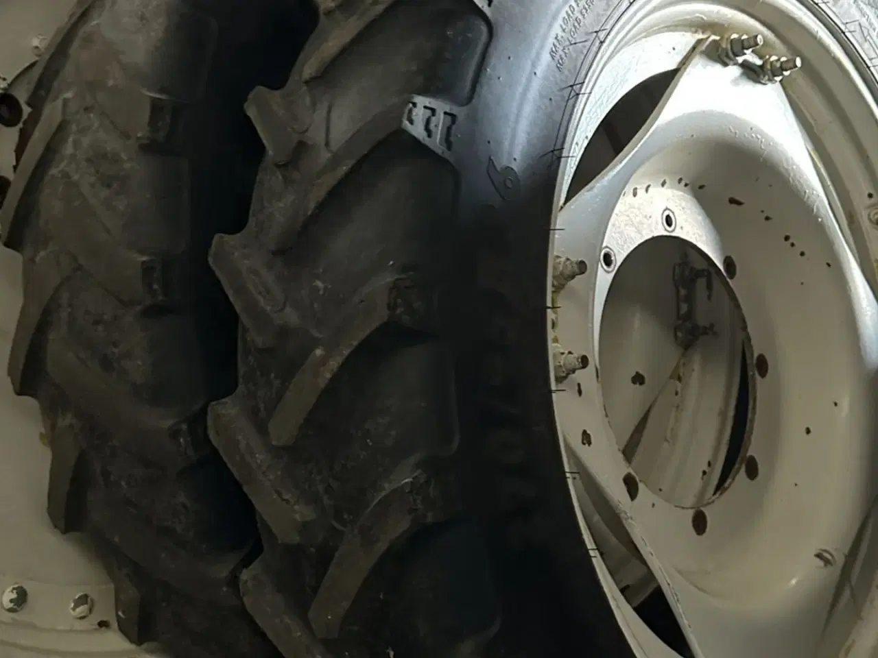 Billede 3 - Goodyear 340/85R48 og 270/95R36