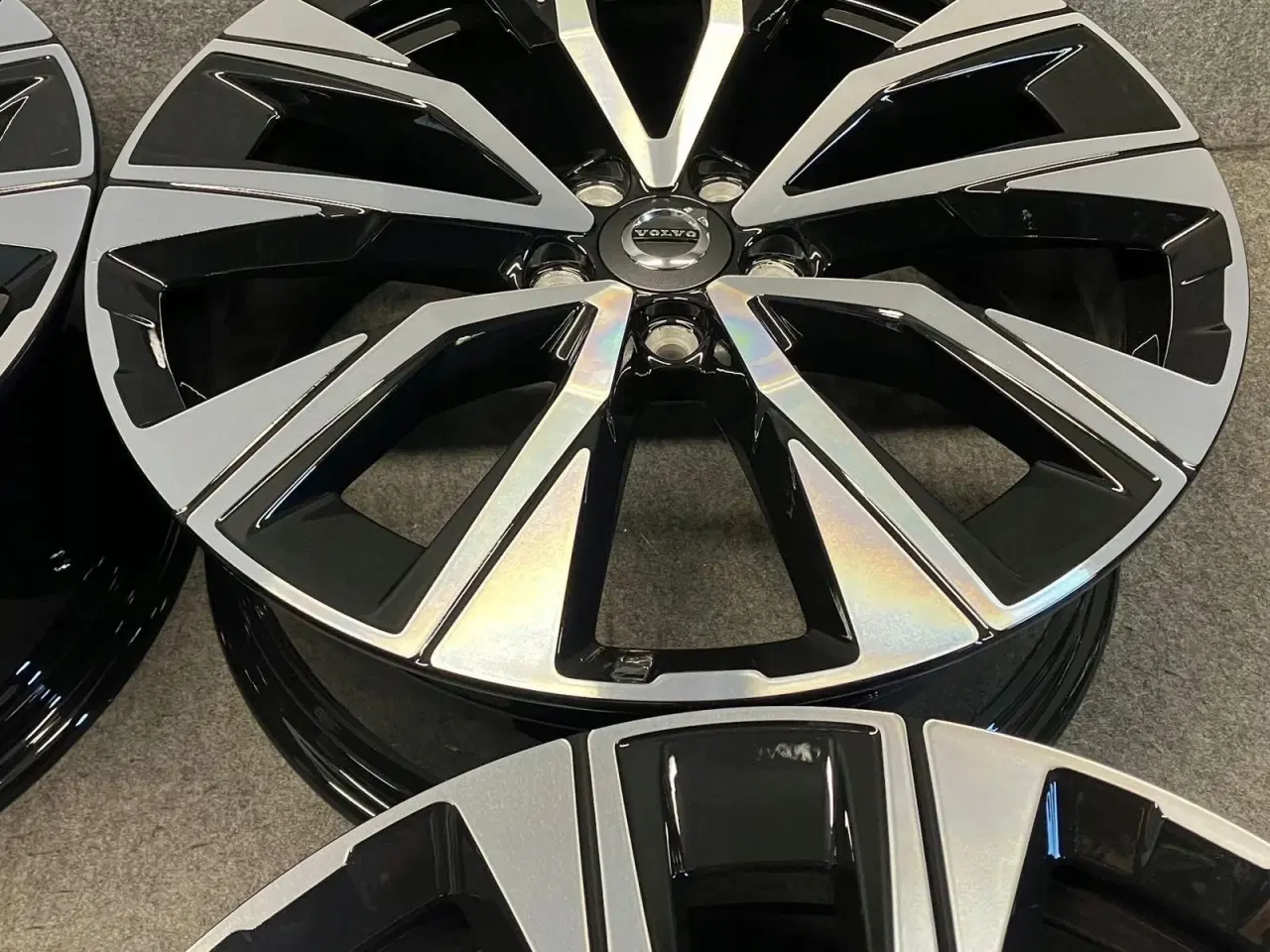 Billede 3 - ALUFÆLGE VOLVO XC 60 19"