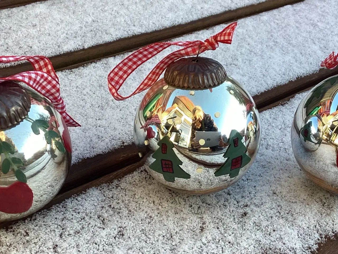 Billede 8 - 3 glas julekugler i æske