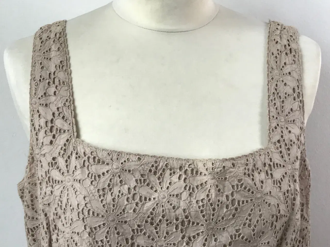 Billede 2 - Whistles, blondekjole, str. 44 (lille)