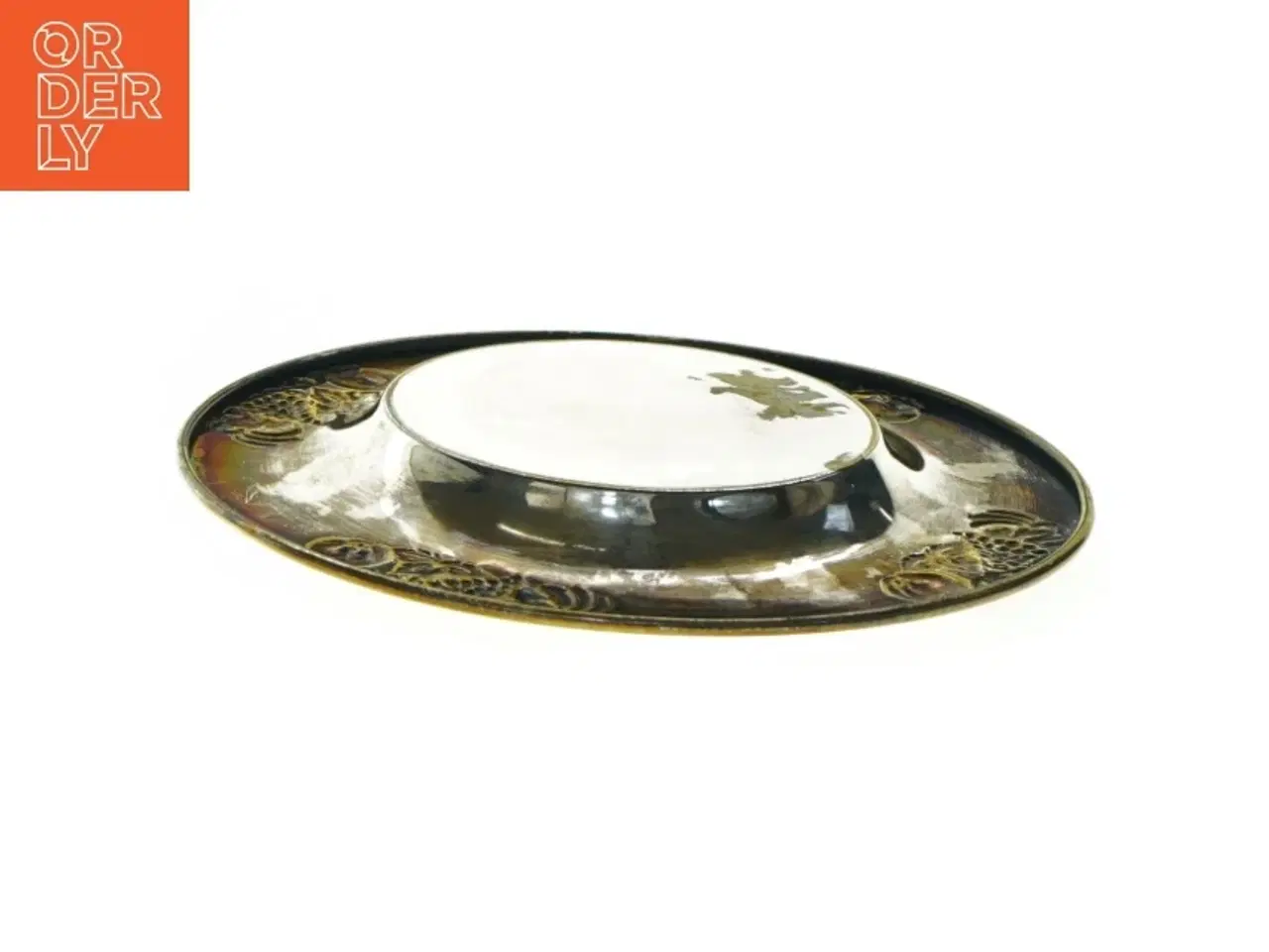 Billede 3 - Dekorativ sølvfarvet minitallerken (str. Ø 16 cm)