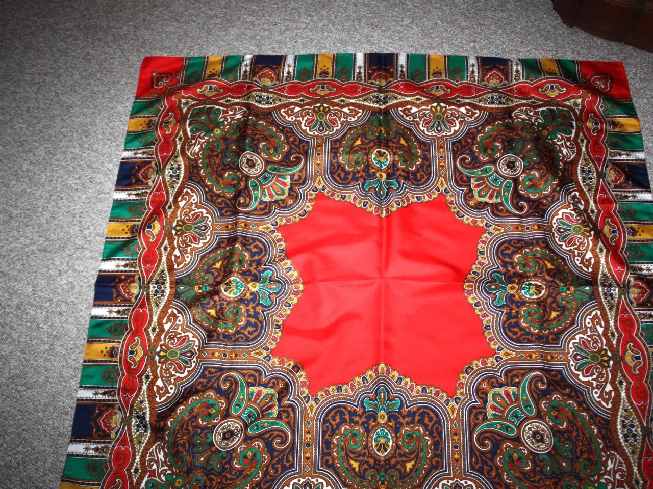 Billede 4 - Vintage tørklæde made in Italy 85 cm x 85 cm