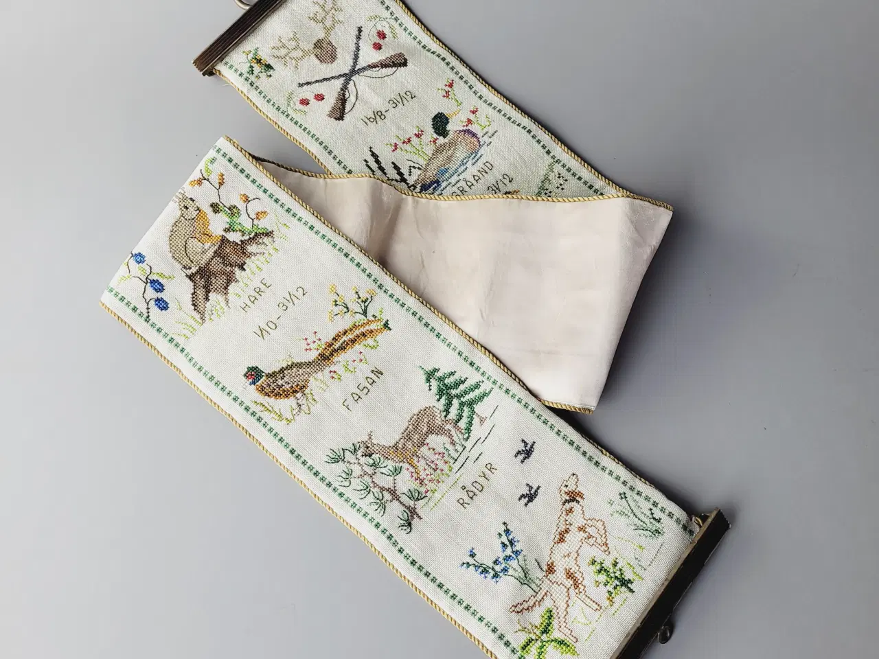 Billede 1 - ⭐️- Flot broderet jagt-klokkestreng