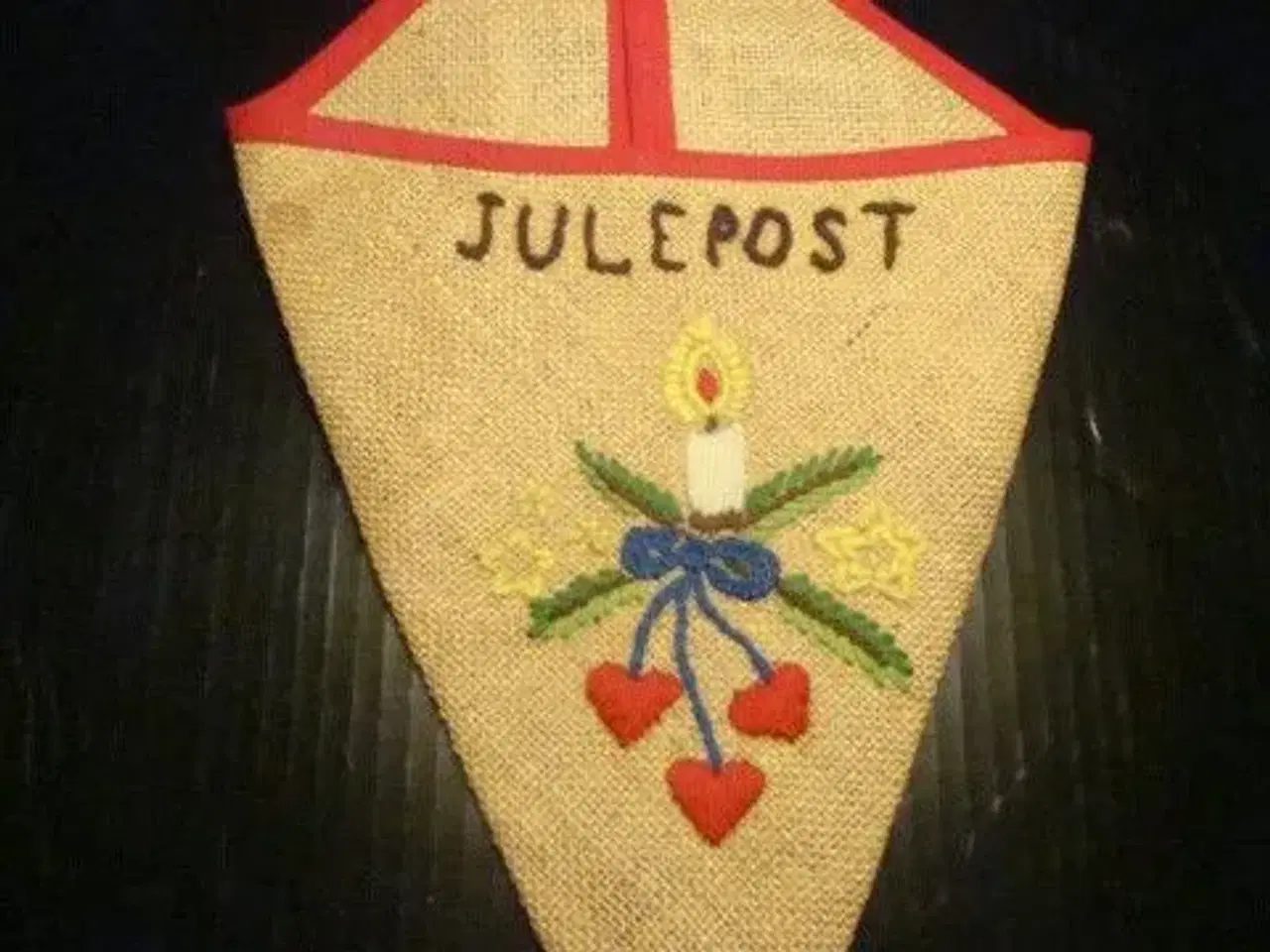 Billede 1 - Rigtig sød Julepost broderet på sækkelærred