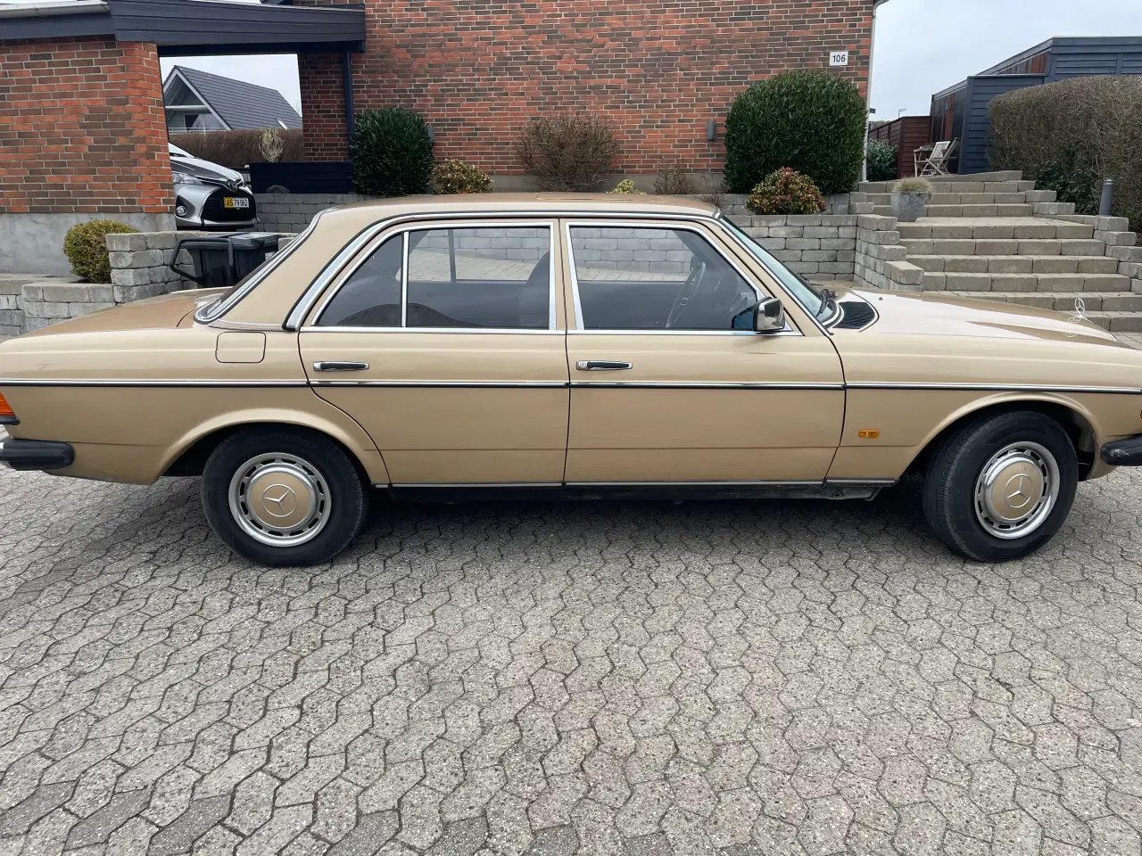 Billede 2 - Veteran Mercedes 230 E