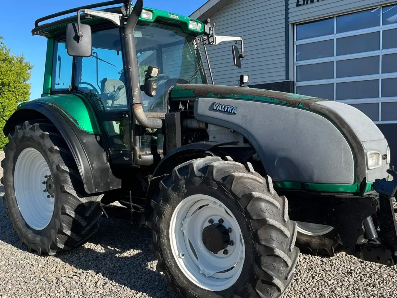 Billede 15 - Valtra T130 med 3.5ton frontlift