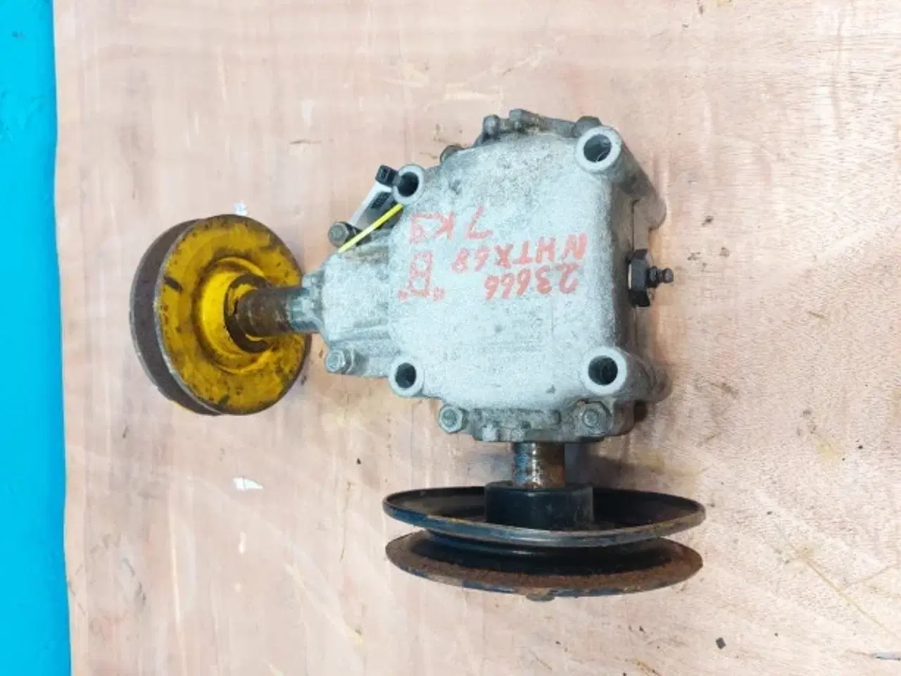 Billede 3 - New Holland TX68 Avnespreder Gearkasse 84056139