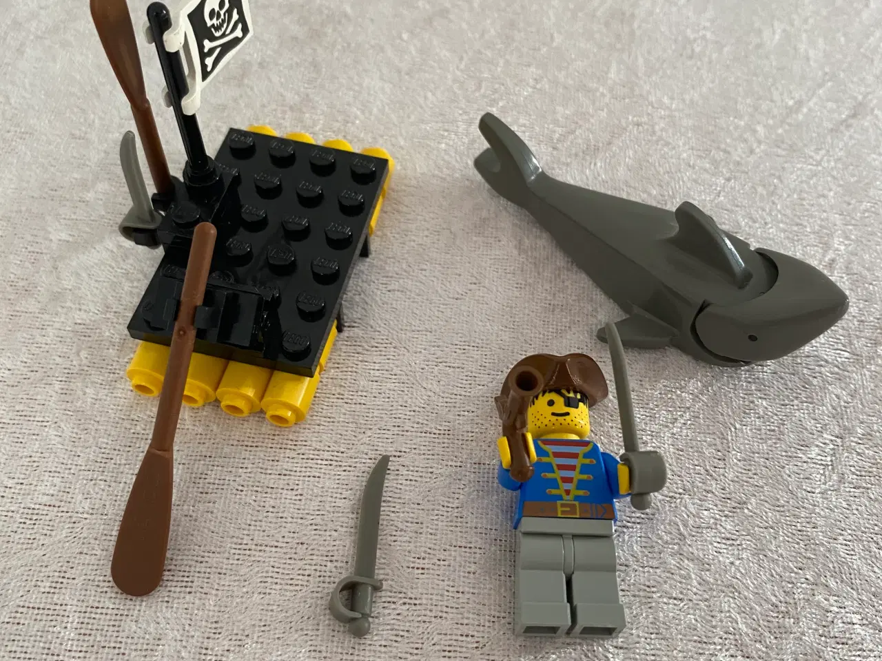 Billede 2 - 🧱 LEGO 6234 - Renegade's Raft (1991)