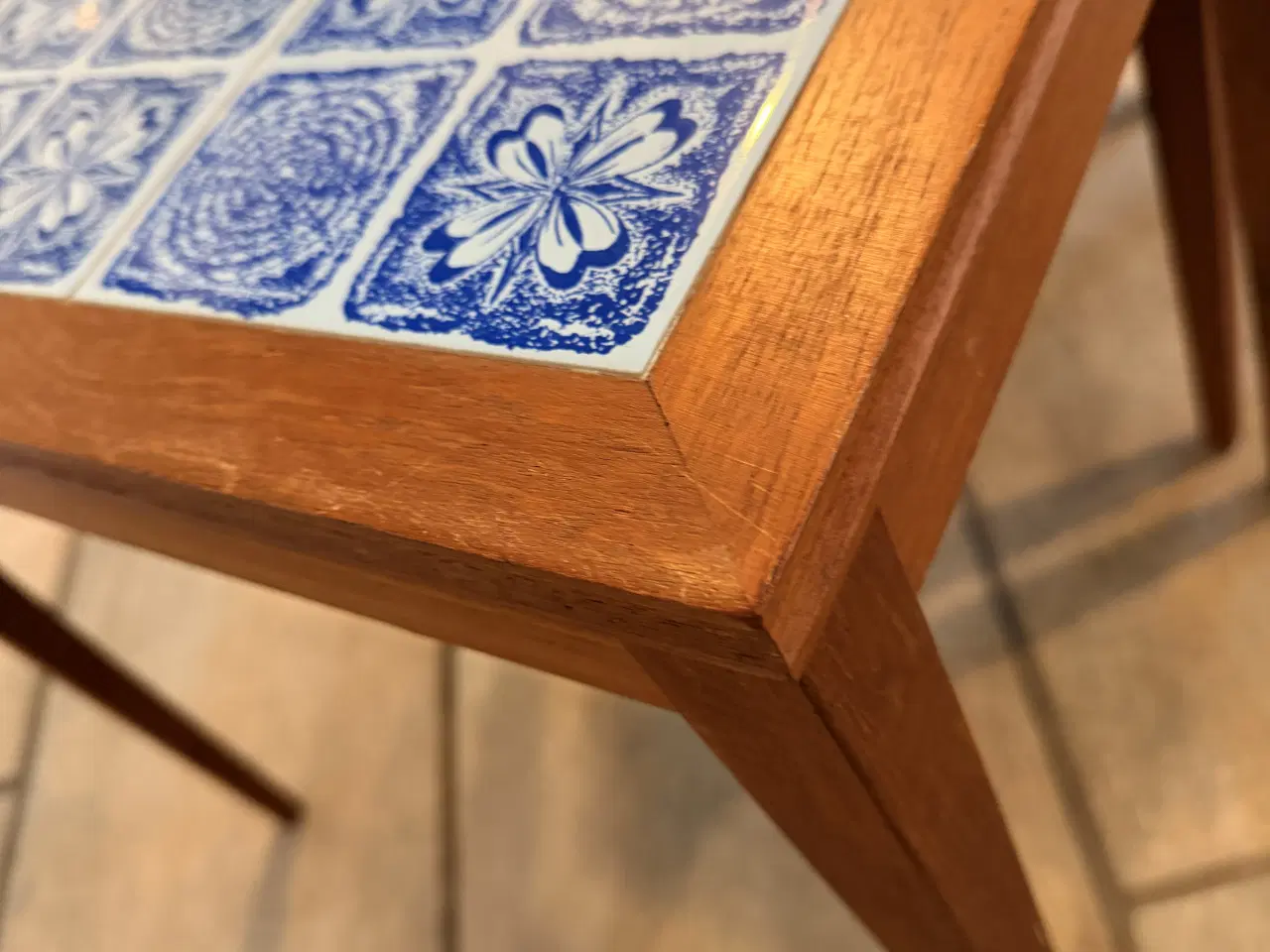 Billede 11 - Teak indkudsborde med kakler fra midt 60’erne