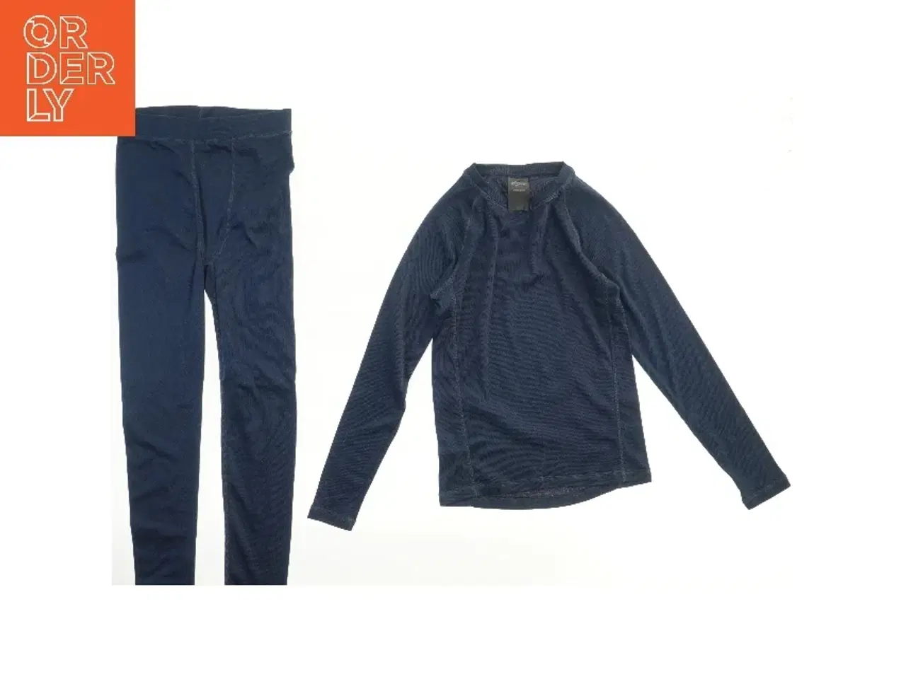 Billede 1 - Termoundertøjssæt (str. 176)