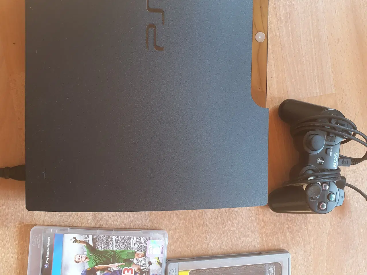 Billede 1 - PS 3 med Joystick og spil
