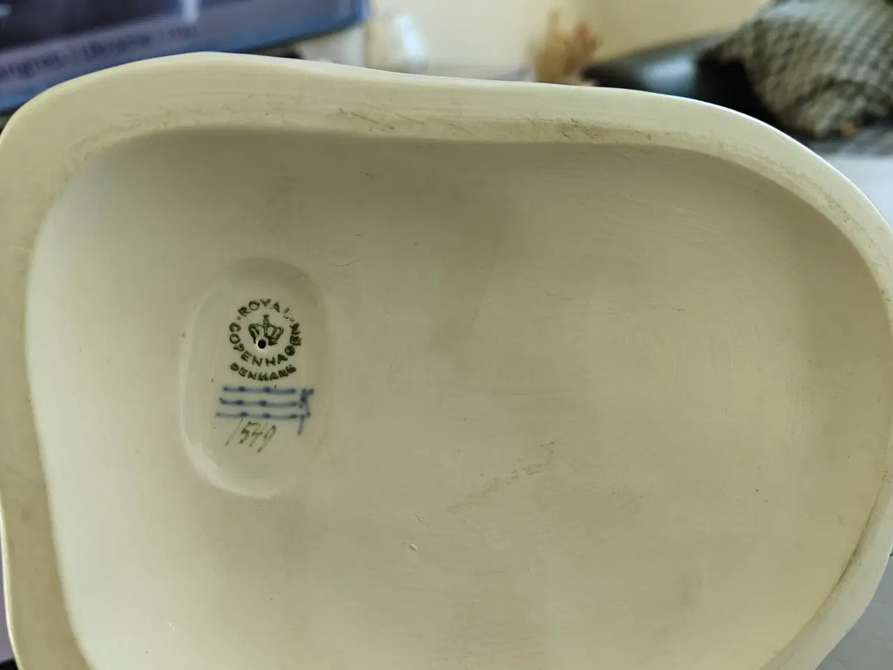 Billede 5 - Bondekone samler kartofler - Royal Copenhagen 