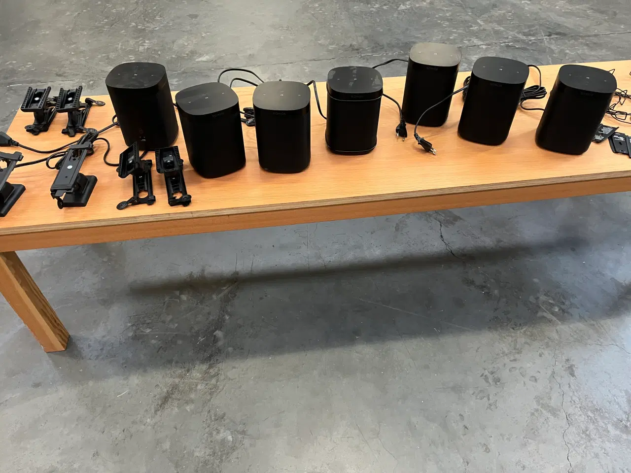 Billede 1 - 7 Sonos One Højtalere med beslag