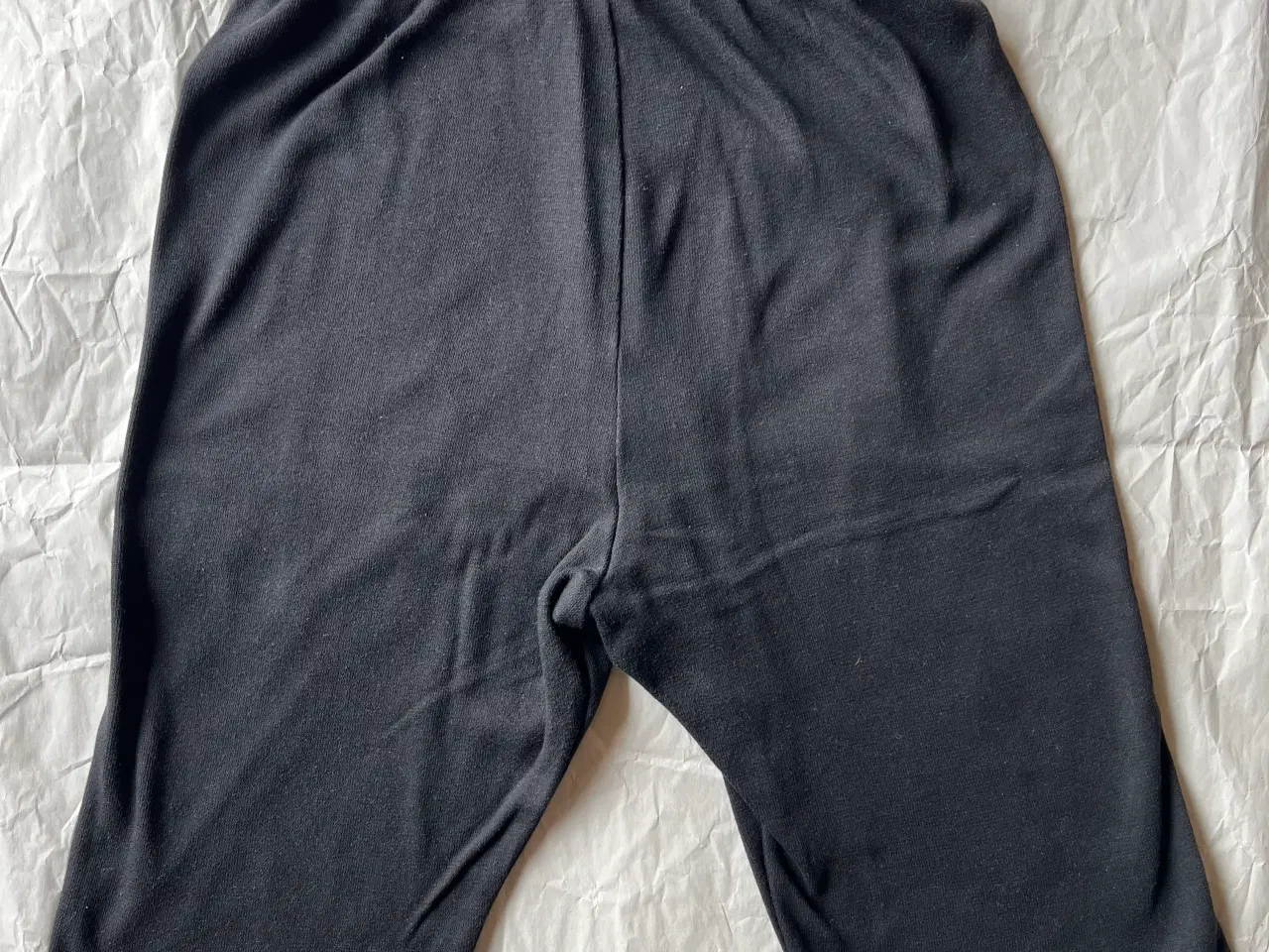 Billede 2 - Shorts sorte M-L