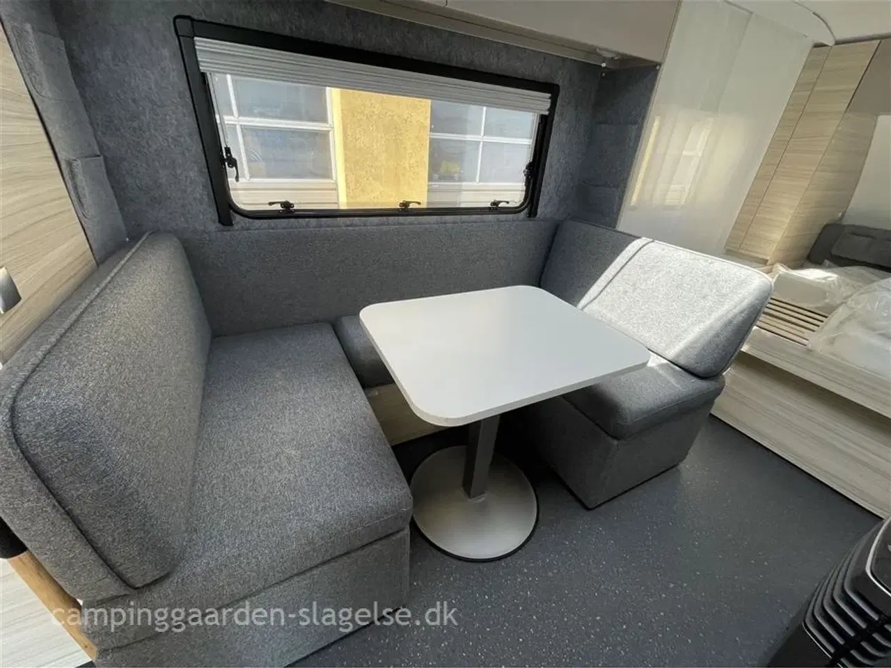Billede 10 - 2025 - Adria Altea 542 PH   Adria Altea 542 PH – Frihed, hygge og queens-bed på hjul!