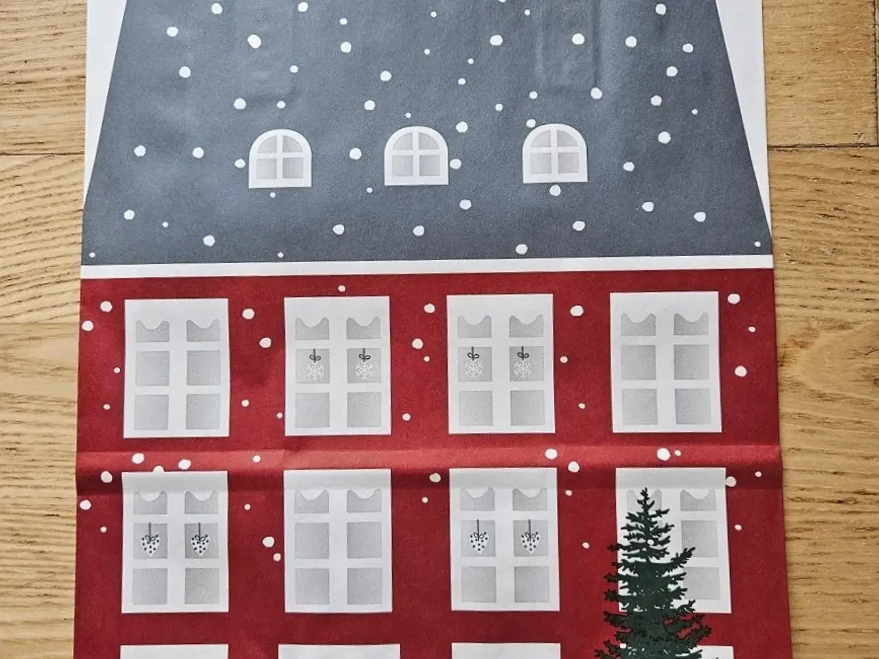 Billede 1 - Papir og plastposer med julemotiv