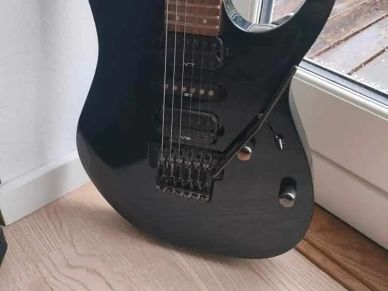 Billede 2 - Elguitar Ibanez RG1570 inkl forstærker 