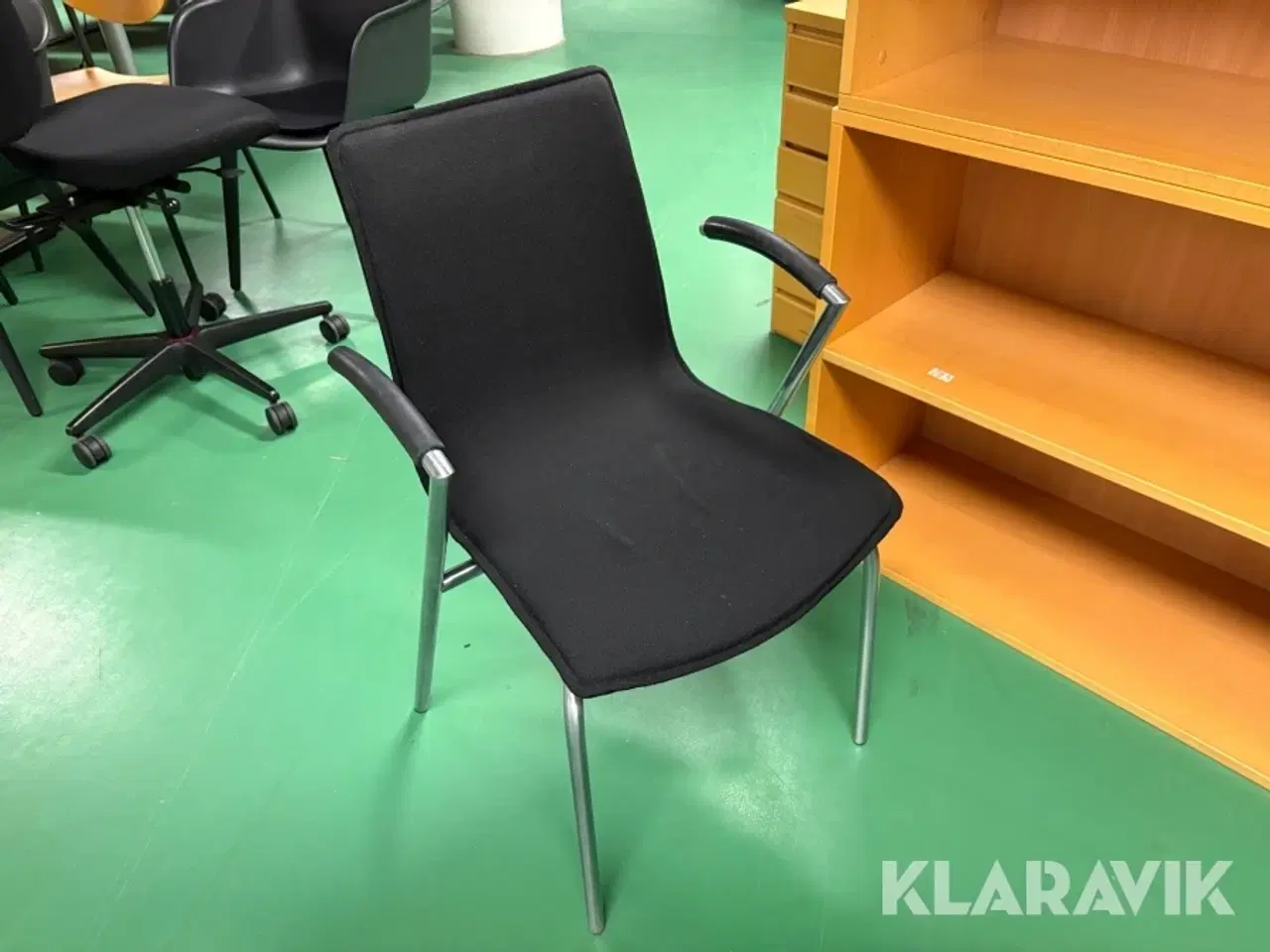Billede 11 - Samlet lot med stole