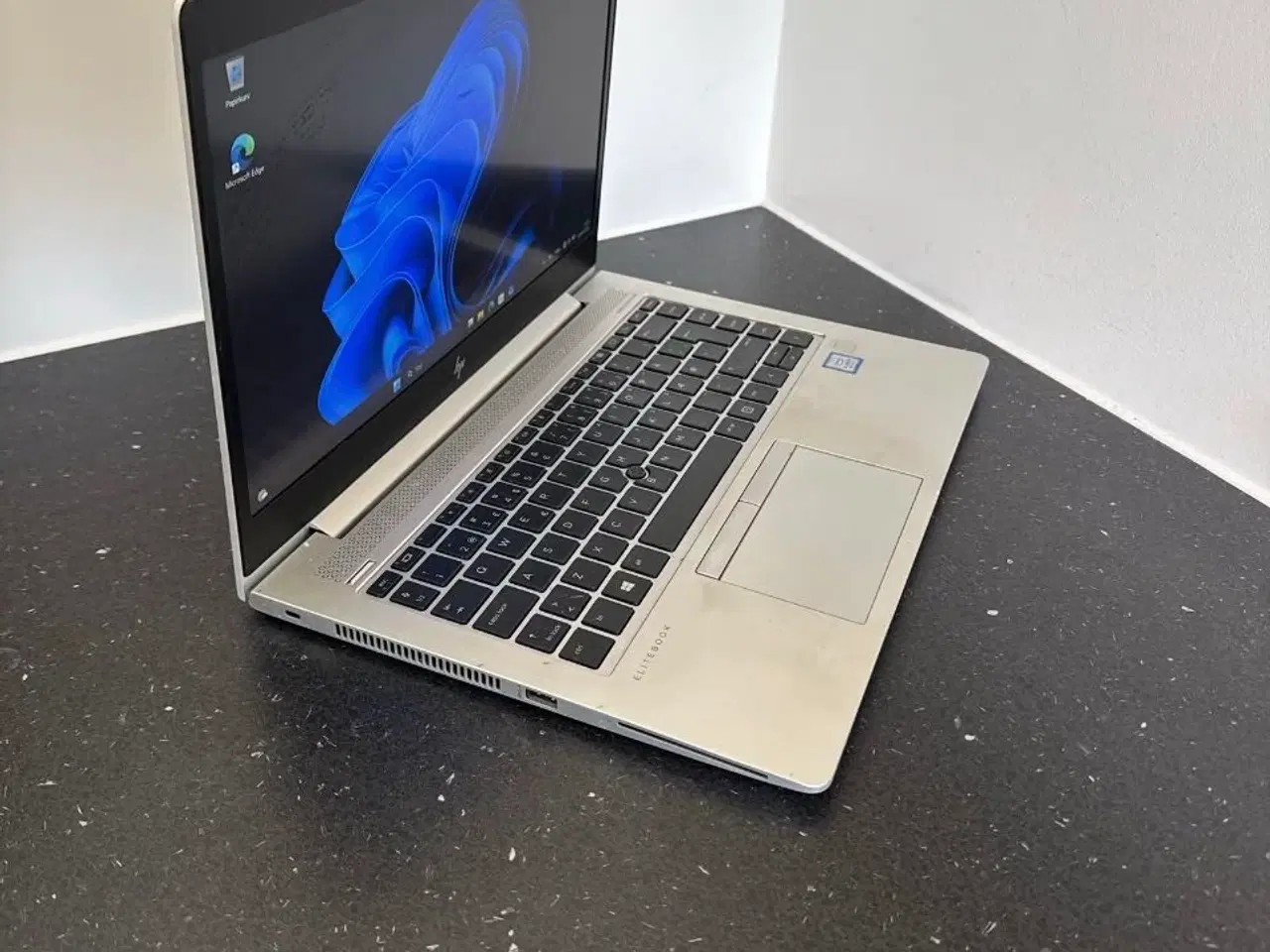 Billede 2 - Hp med Office pakken på