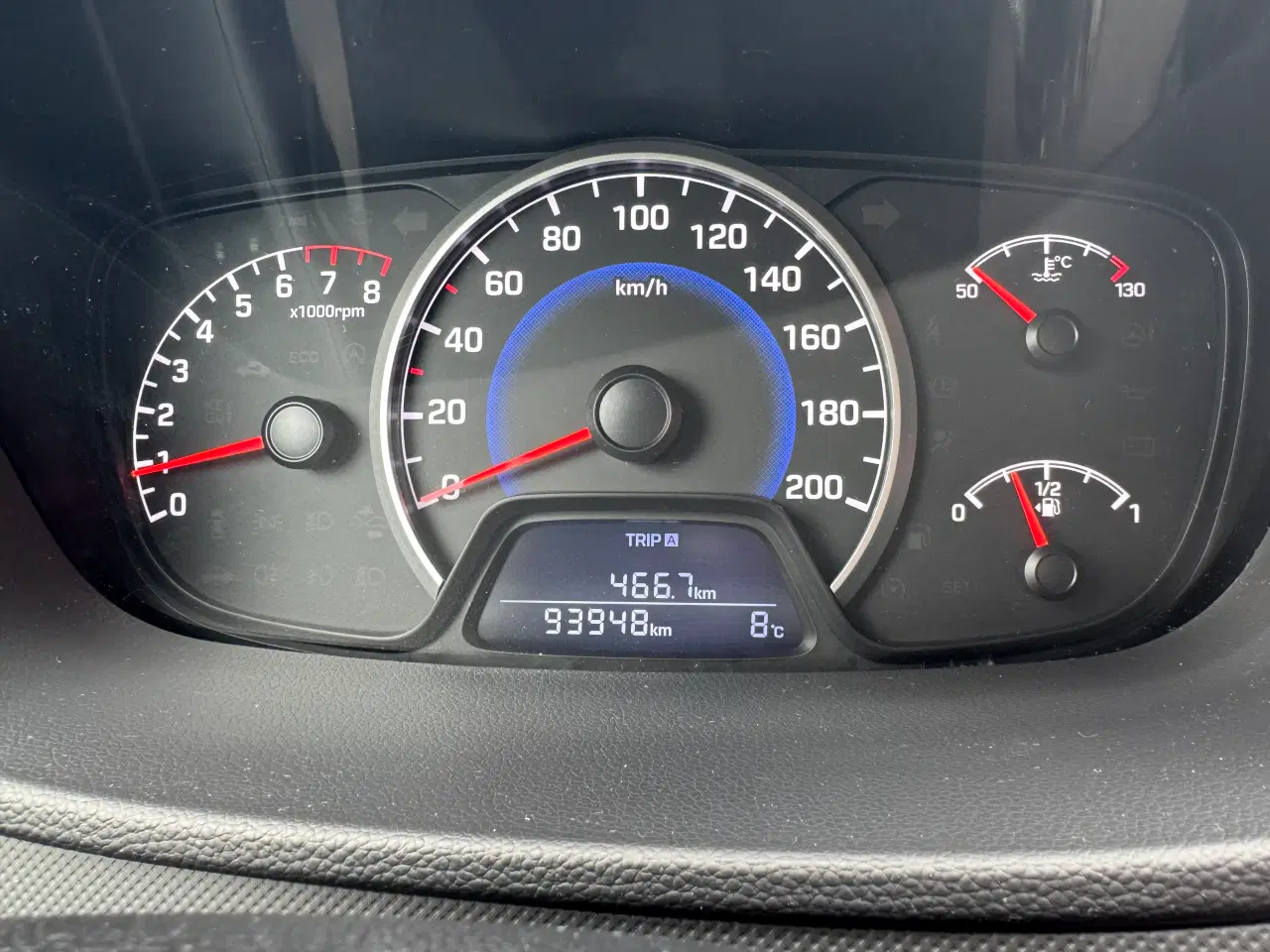 Billede 16 - Økonomisk bil til by eller pendler