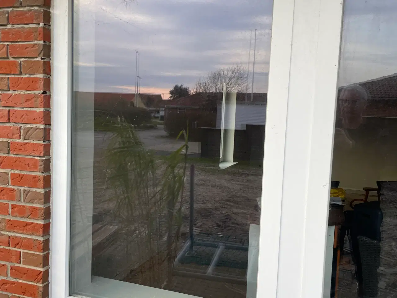 Billede 1 - 4 stk plastvindue fastkarm