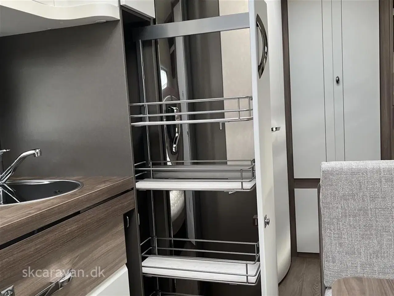 Billede 8 - 2022 - Hobby Excellent Edition 545 KMF Lækker Familie vogn med køjer