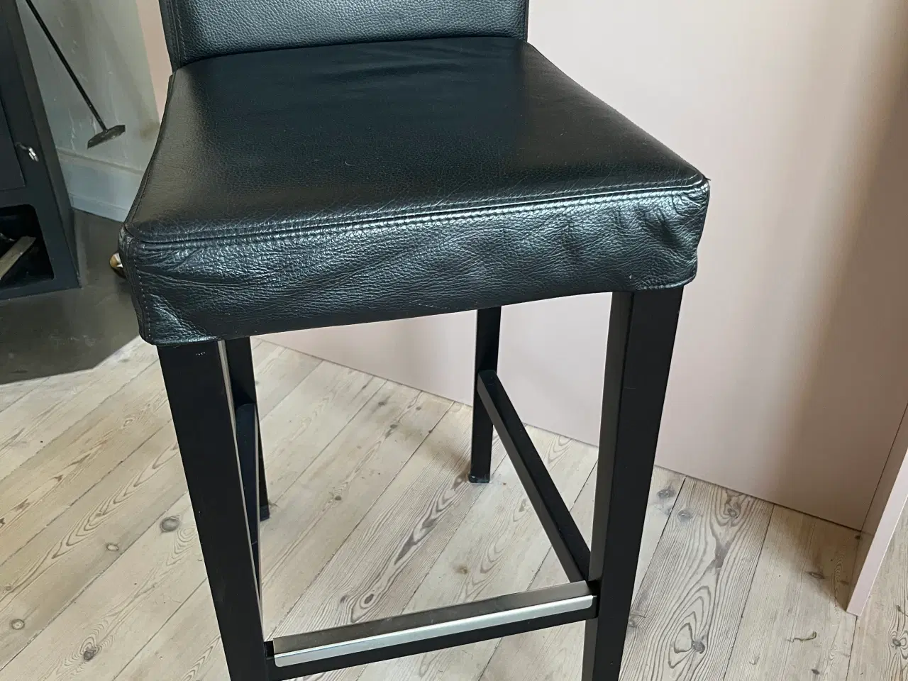 Billede 2 - Barstol sort læder