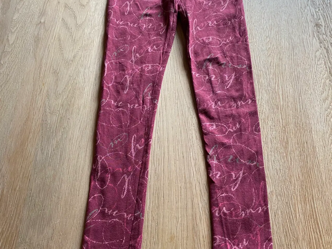 Billede 4 - Hummel kjole og leggings 128 og mere tøj i 116