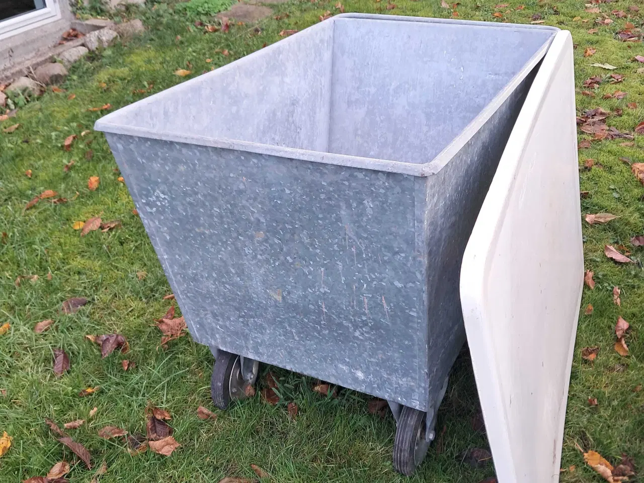 Billede 2 - Foderstof vogn sælges