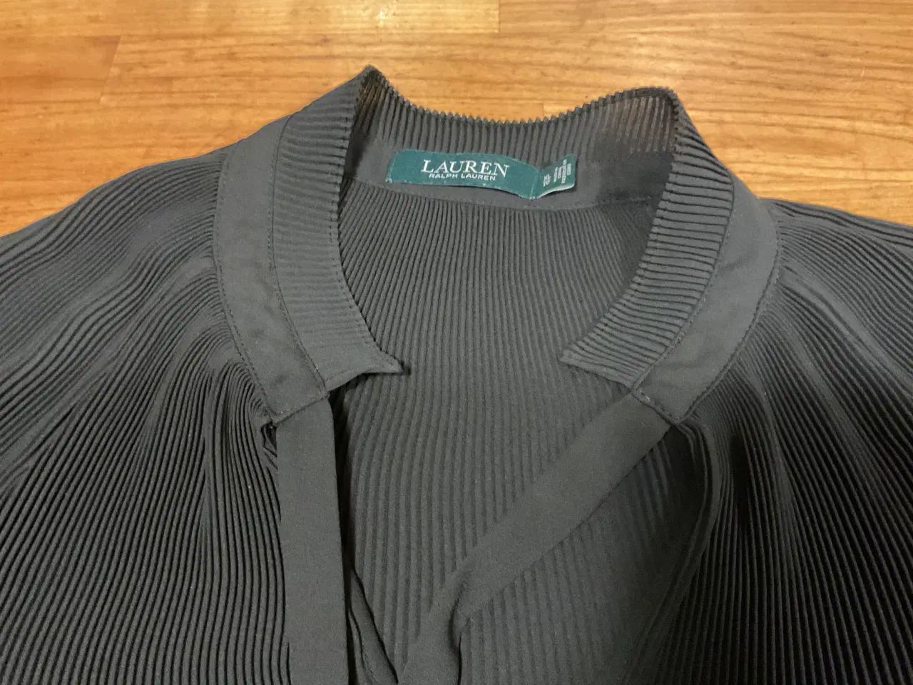 Billede 3 - Smuk Crepe Ralph Lauren Bluse Sort XL