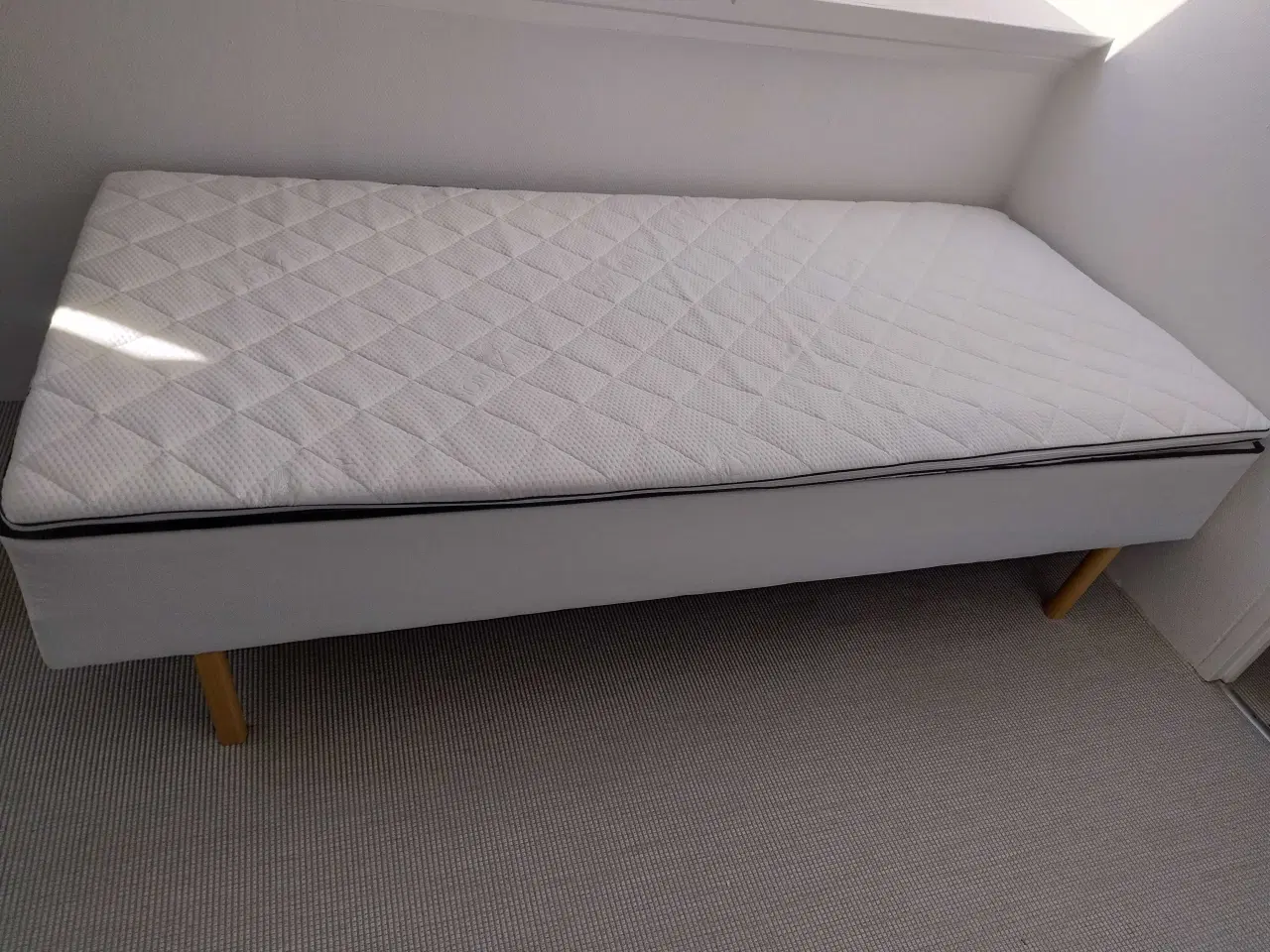 Billede 2 - Boxmadras med topmadras 