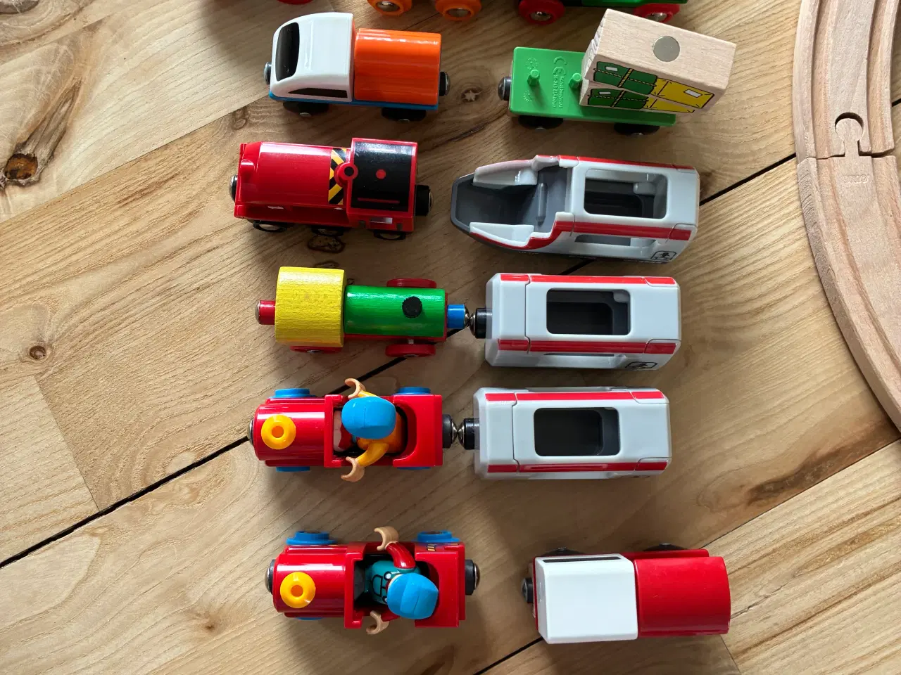 Billede 6 - BRIO togbane med tilbehør