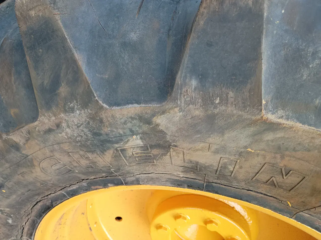 Billede 7 - 28 tommer bagdæk til gravemaskine 
