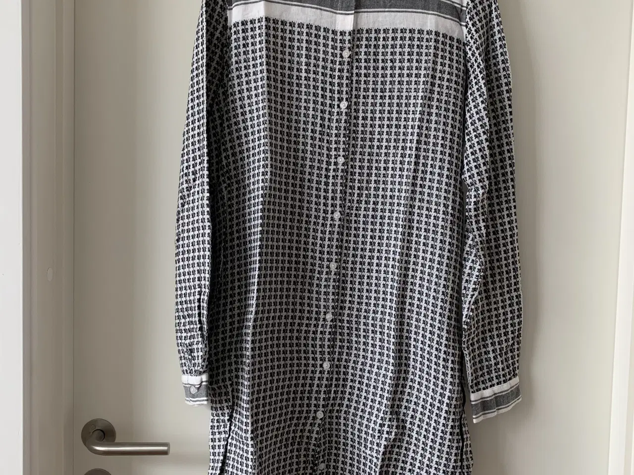 Billede 2 - Vila skjortekjole 