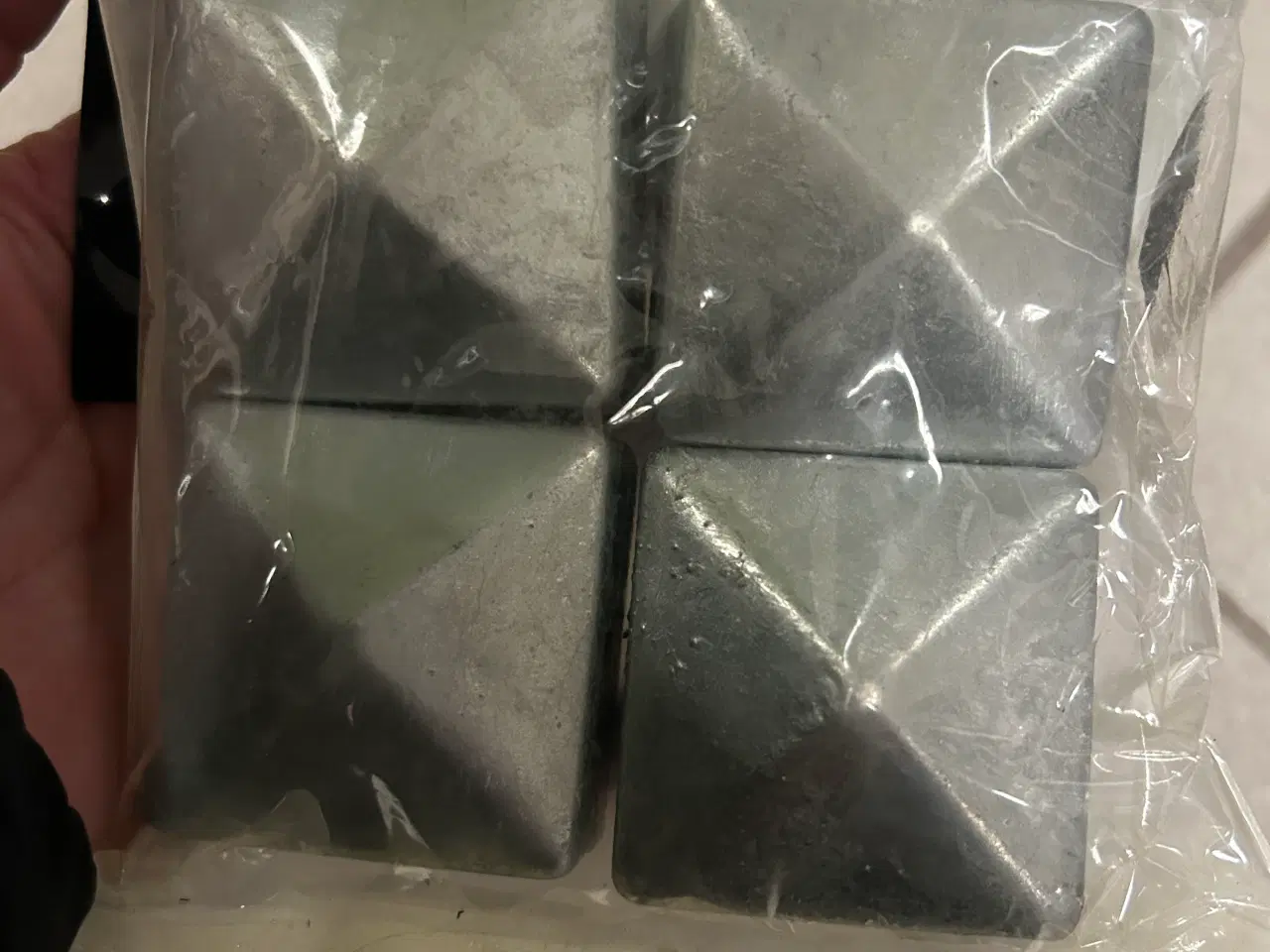 Billede 1 - Ny Stolpehat 40 stk.