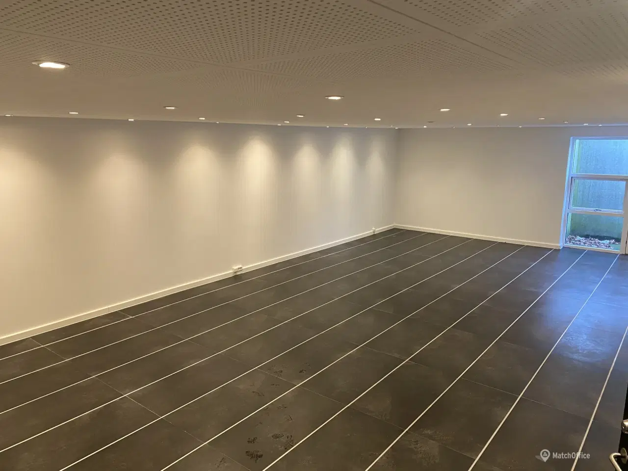 Billede 5 - Yderst indbydende lager med gulvvarme - Ring for mere info👍🏼