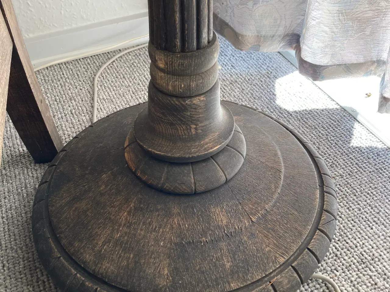 Billede 2 - Standerlampe i træ