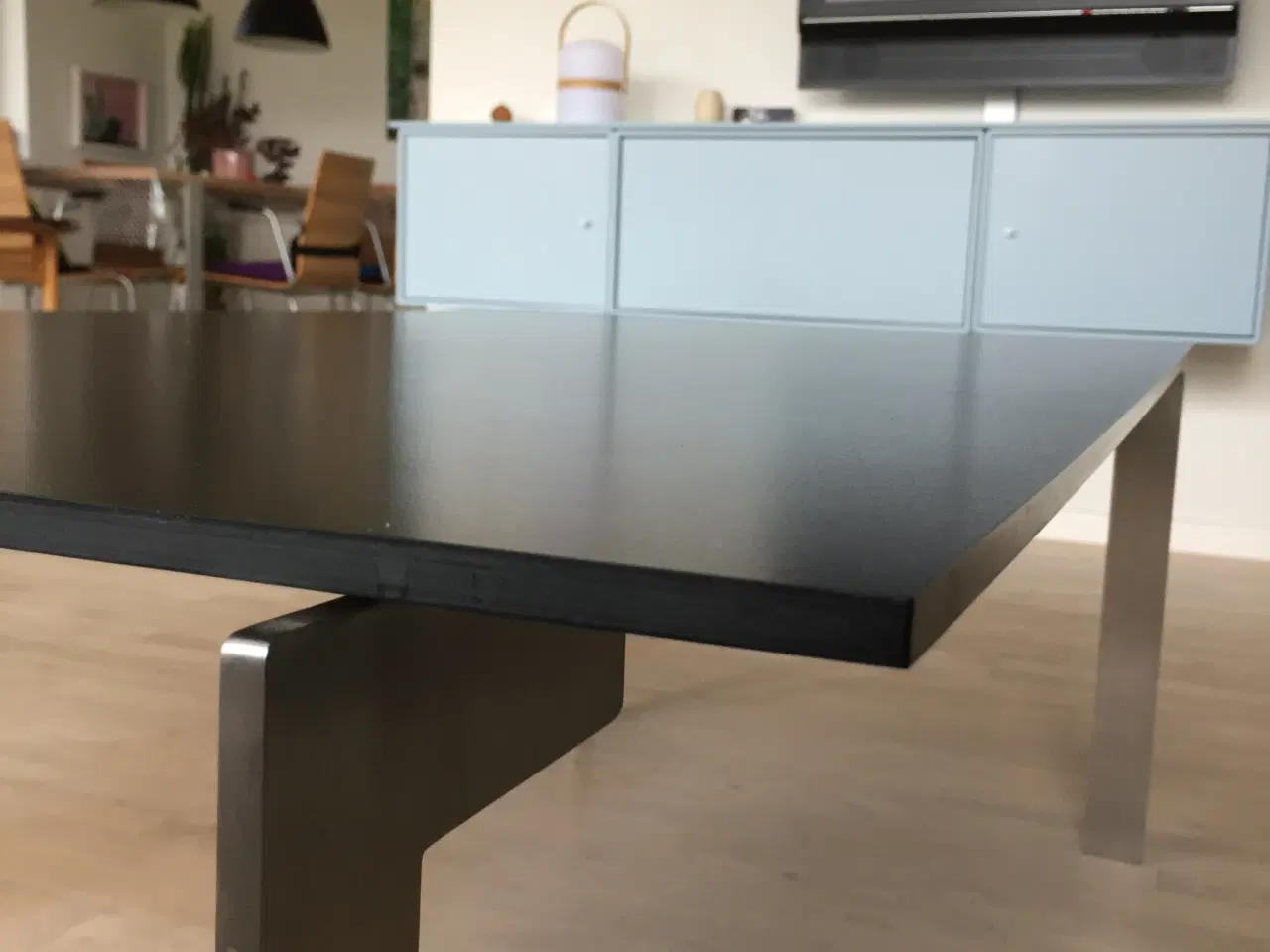 Billede 3 - Sofabord med sort bordplade og stålben