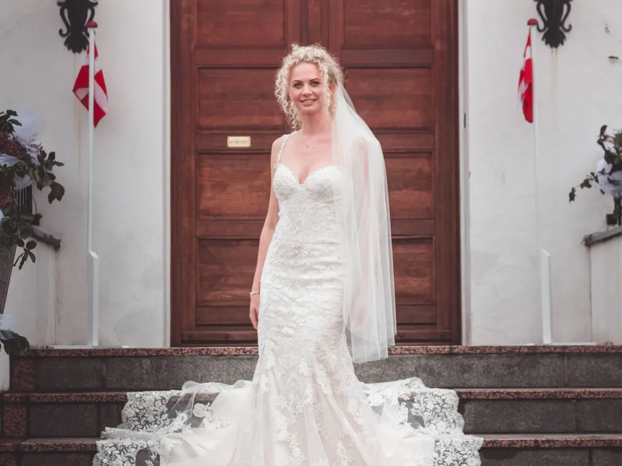 Billede 12 - Unik brudekjole med smukke detaljer