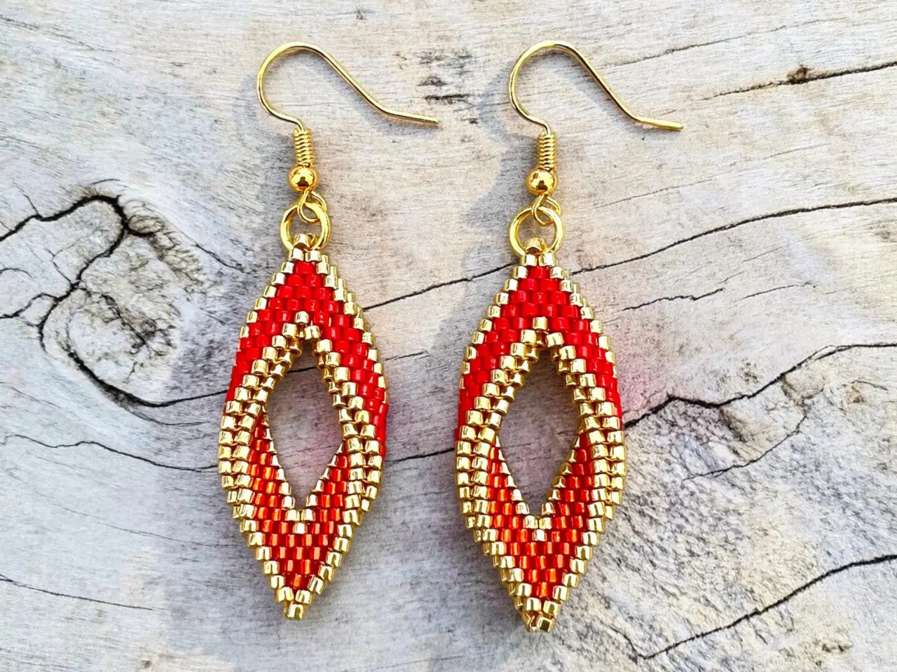 Billede 3 - Håndlavede perle øreringe 