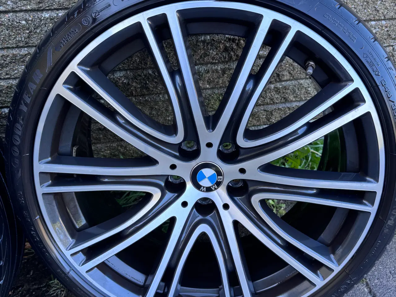 Billede 5 - Originale BMW alufælge 20” med dæk