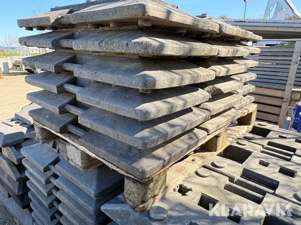 Billede 7 - Skiltefødder Nissen K1 og Klemfix 120 styk assorteret