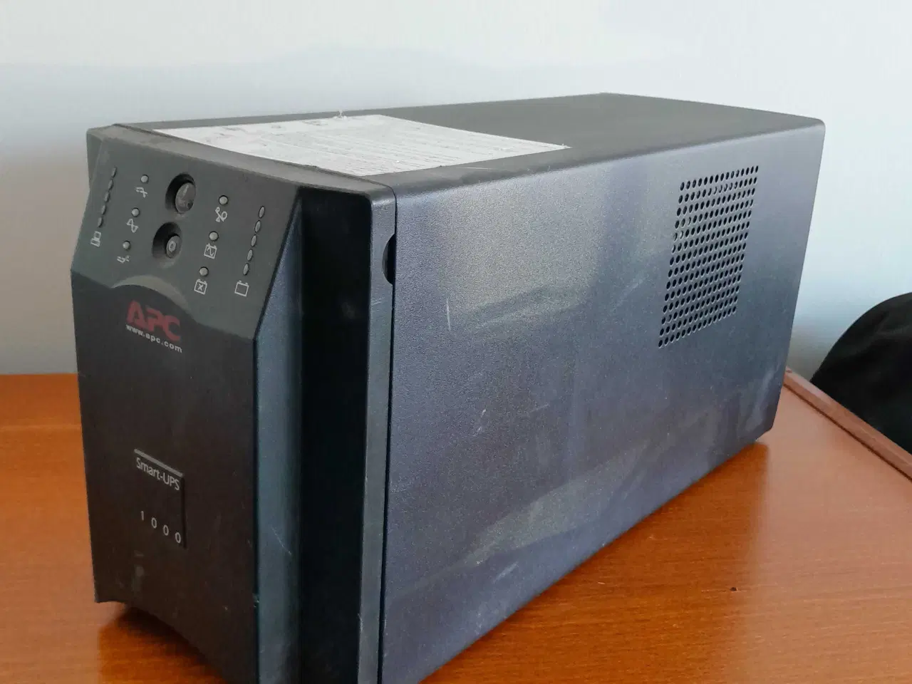 Billede 1 - APC Smart UPS Strømforsyning 