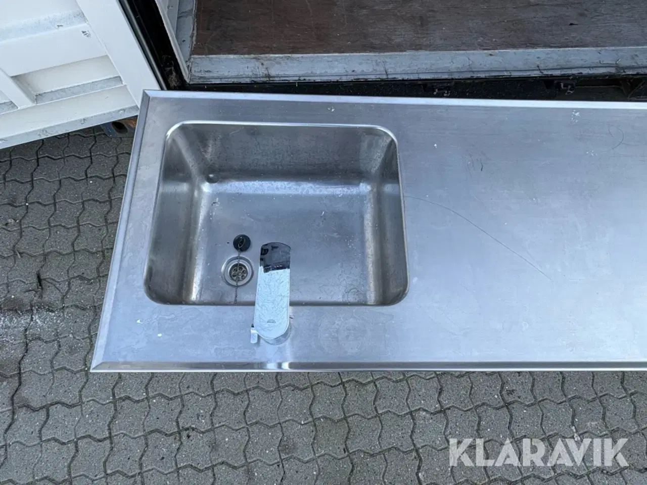 Billede 5 - Industriborde med vask - 4 styk