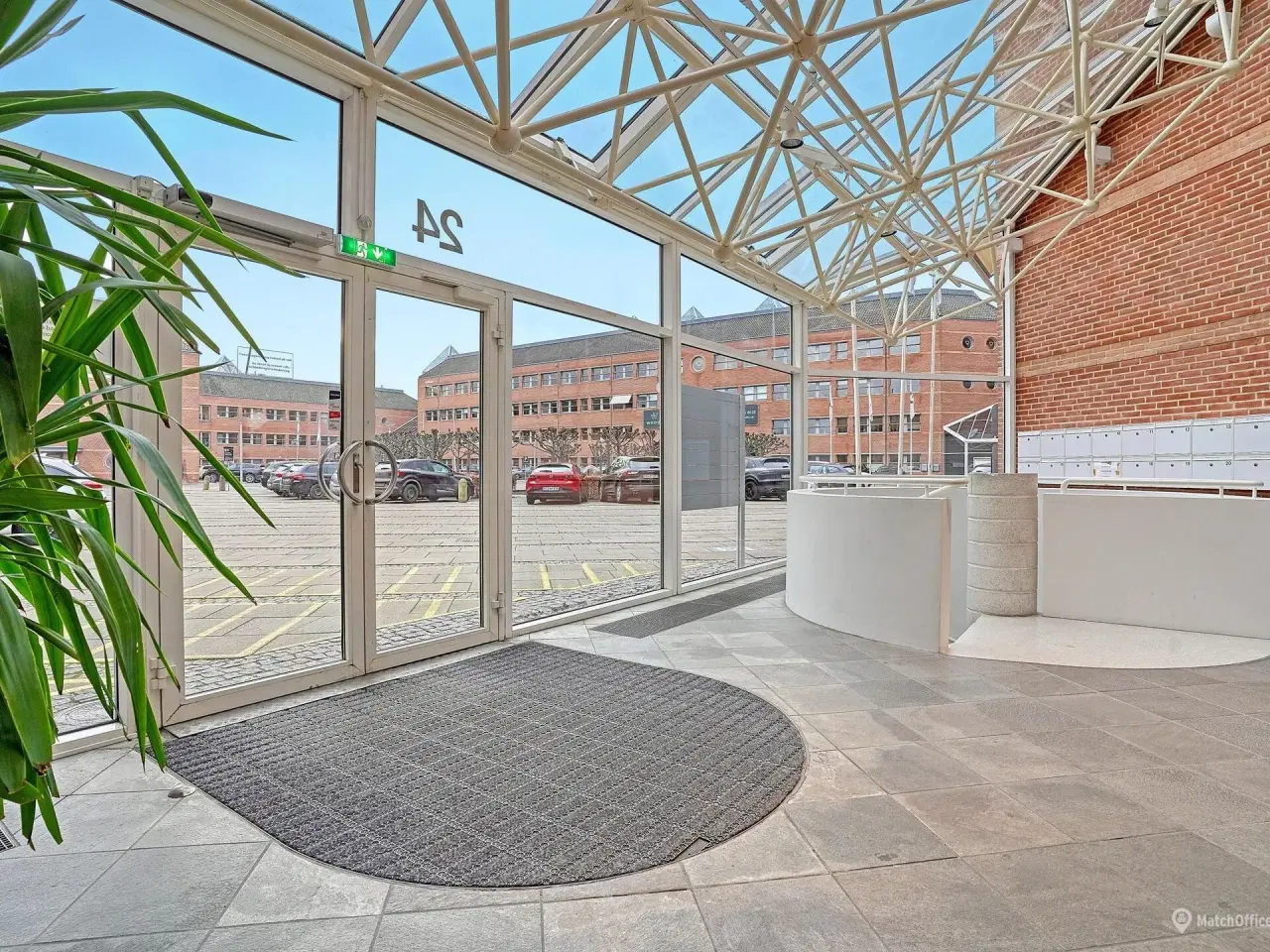 Billede 3 - Flotte kontorlejemål i præsentabel flerbrugerejendom