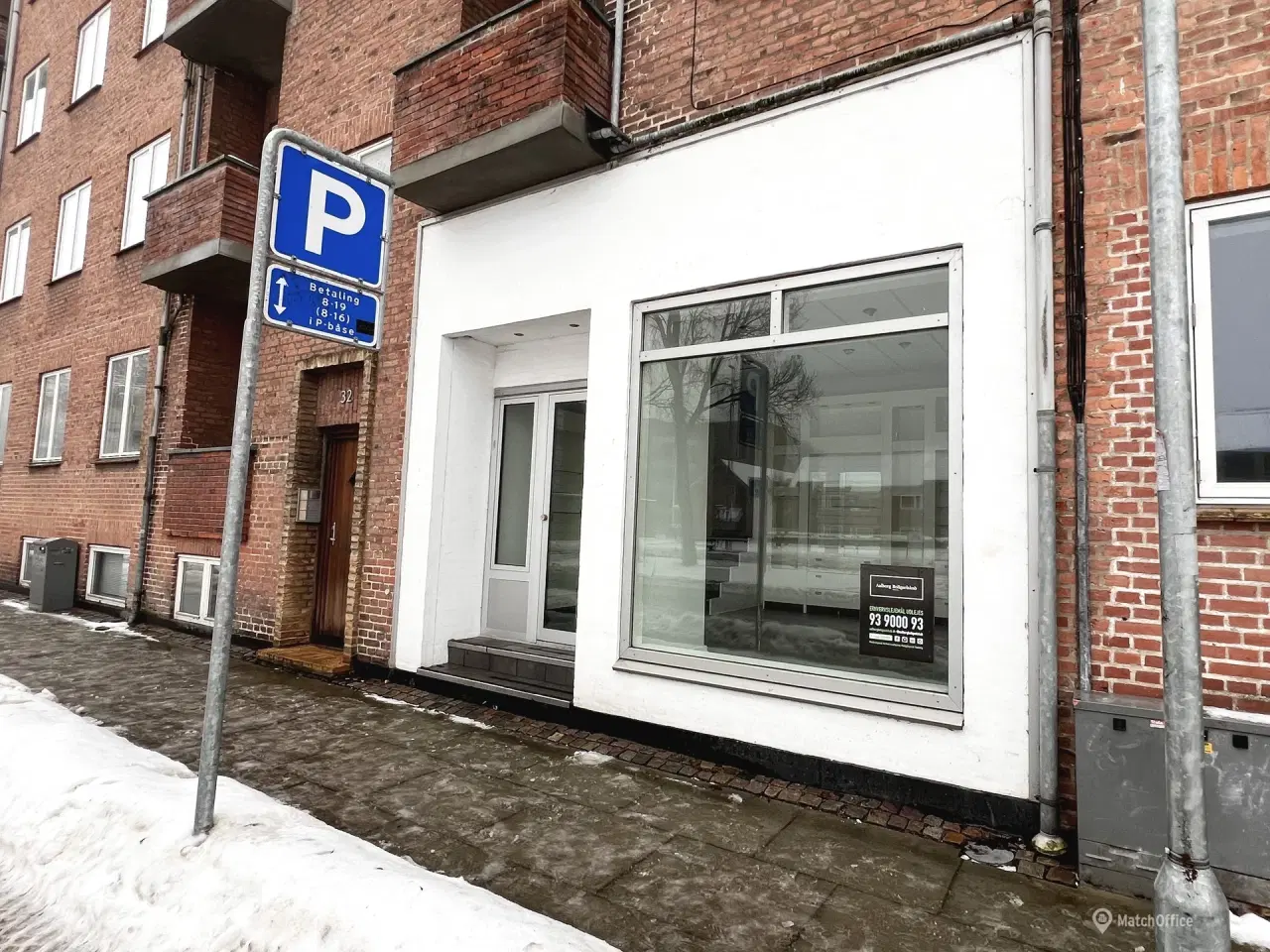 Billede 1 - Fint butikslokale beliggende centralt i Øgaden. Aalborg!