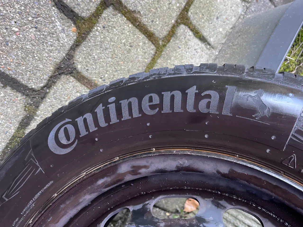 Billede 2 - Helårsdæk på stålfælge