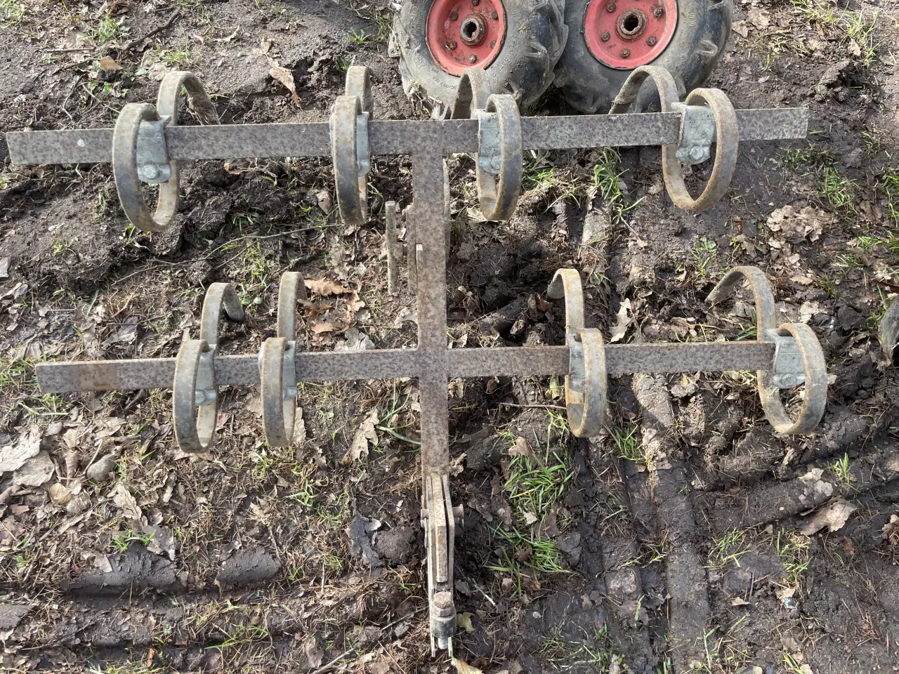 Billede 2 - Fin havefræser med div tilbehør. 