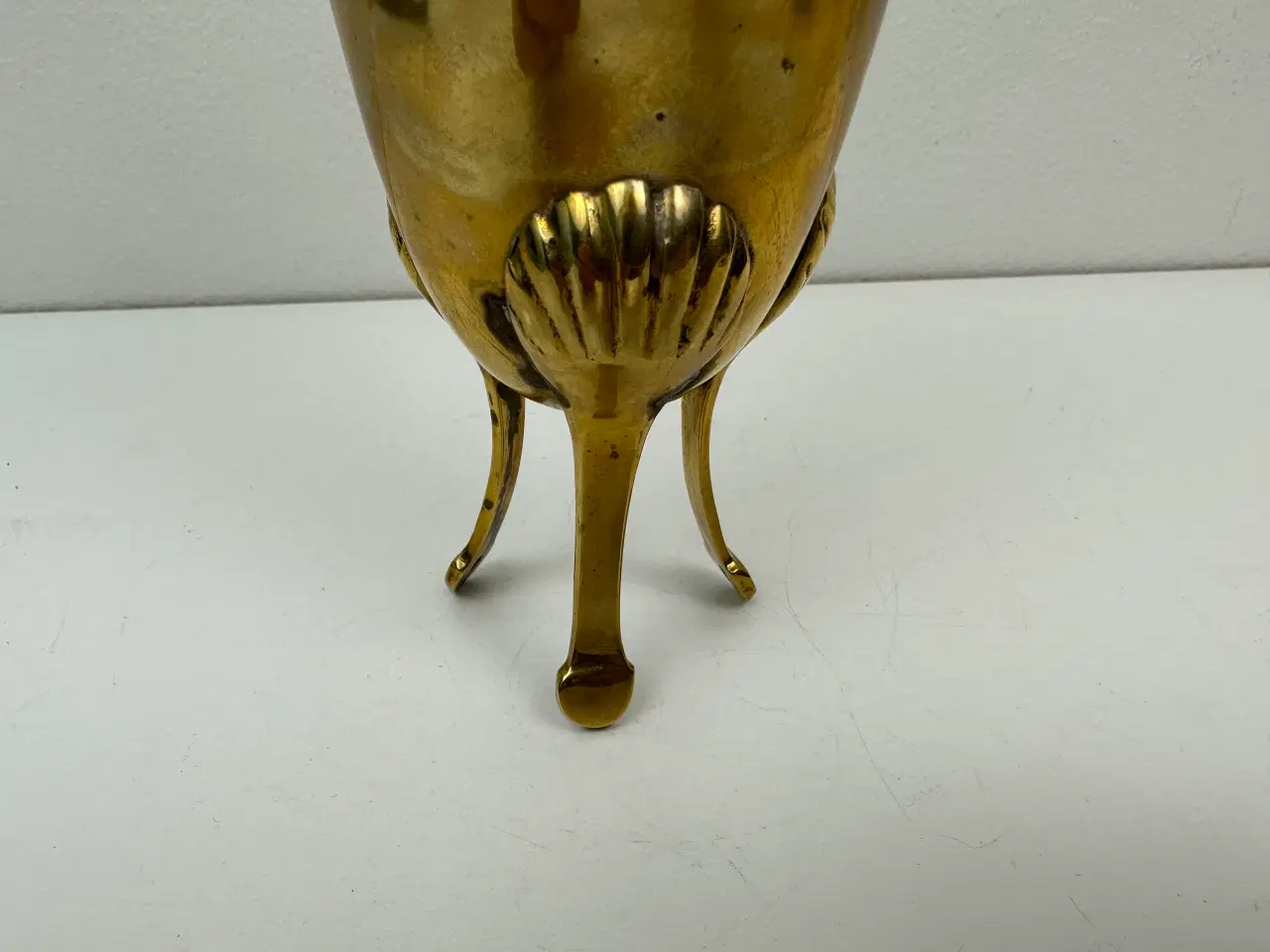 Billede 2 - Messing trebenet vase (vintage)