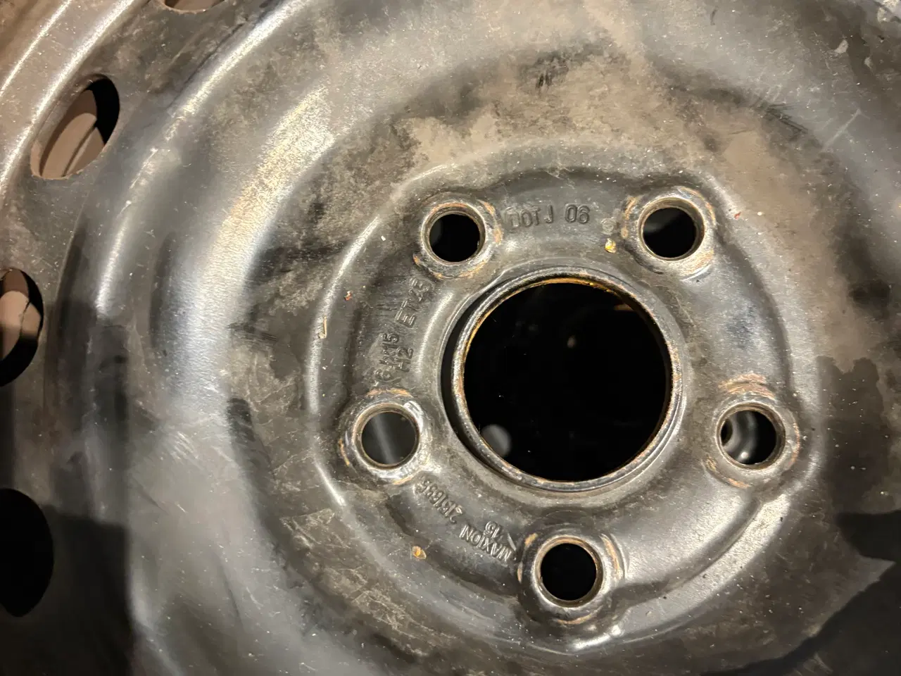 Billede 6 - Vinterdæk på stål fælge til Toyota Yaris.